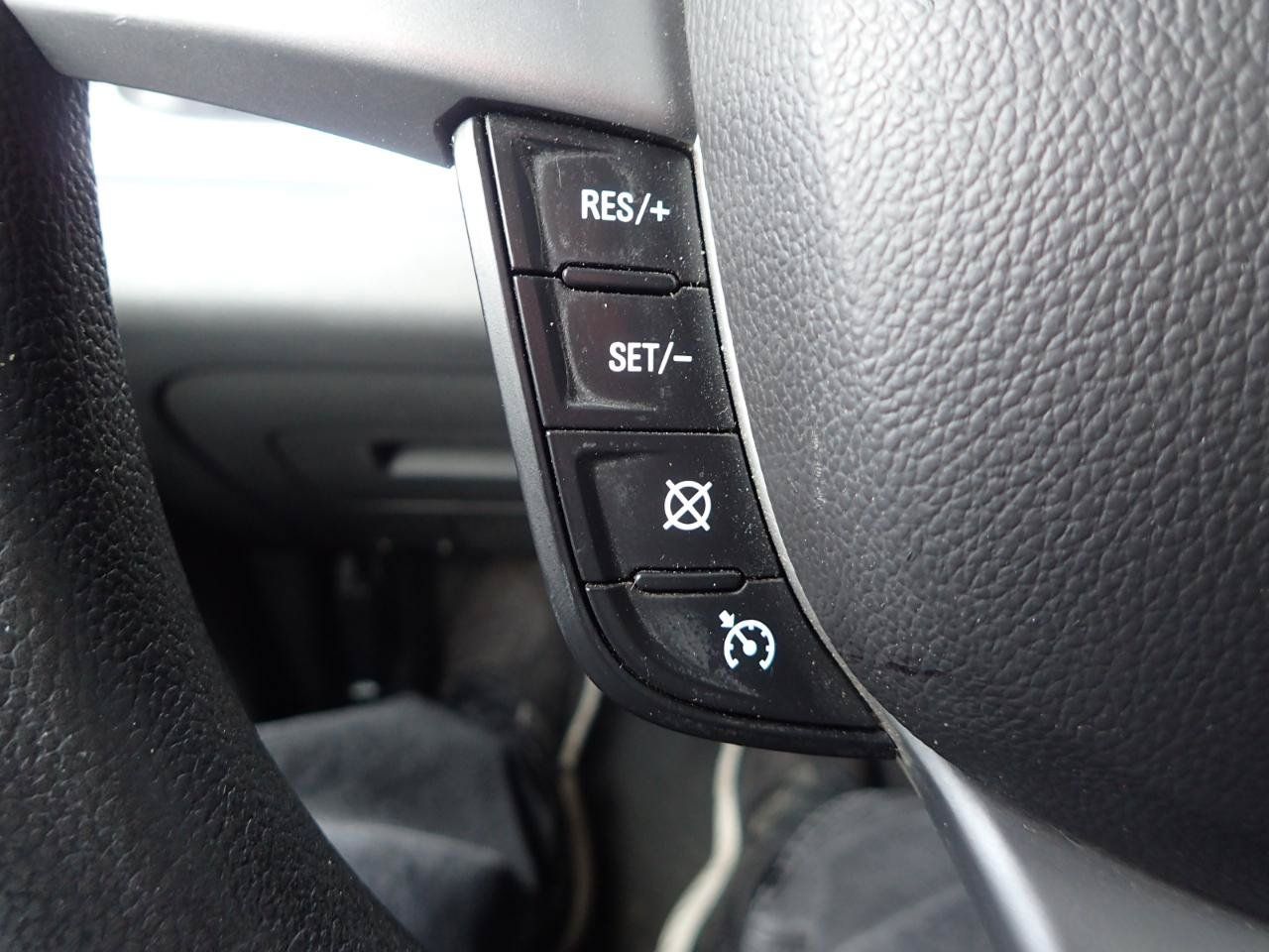 Used 2013 Chevrolet Spark LT FWD image 15