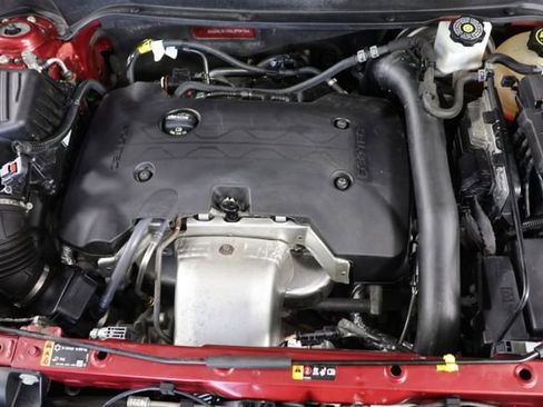 Used 2019 GMC Terrain Denali w/ Advanced Safety Package image 20