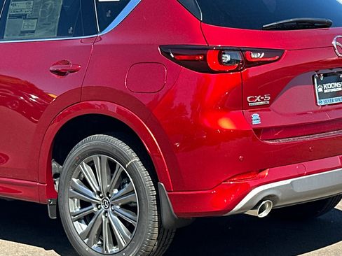 New 2025 MAZDA CX-5 Signature image 7
