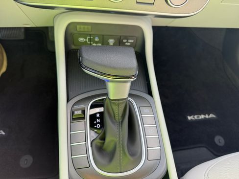 Used 2026 Hyundai Kona SE FWD image 21