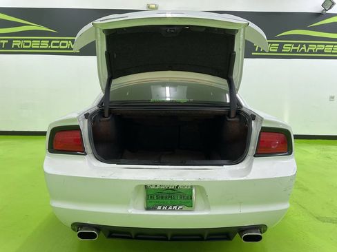 Used 2011 Dodge Charger Rallye RWD image 9