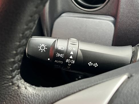 Used 2016 Mitsubishi i ES image 28