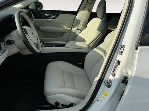 New 2026 Volvo V60 B5 Cross Country Plus w/ Protection Package Premier AWD/4WD image 9