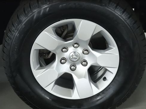 Used 2019 RAM 1500 Big Horn AWD/4WD image 10