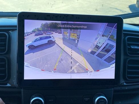 Used 2025 RAM ProMaster 2500 w/ Premium Convenience Group image 15