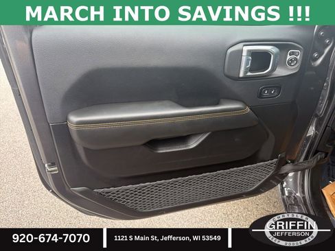 Used 2024 Jeep Gladiator Sport w/ Premium Package image 17