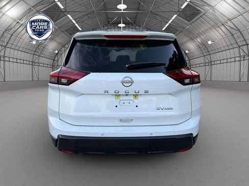 Used 2024 Nissan Rogue SV AWD/4WD image 5