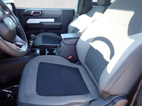 Used 2022 Ford Bronco 2-Door w/ Sasquatch Package AWD/4WD image 10