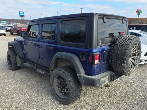 Used 2018 Jeep Wrangler Unlimited Sport S image 4