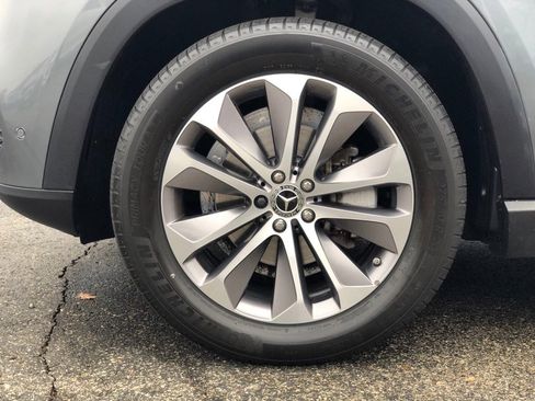 Used 2022 Mercedes-Benz GLE 350 4MATIC w/ Premium Package image 9