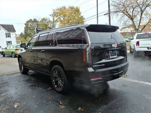 Used 2025 Cadillac Escalade ESV Sport Platinum image 7