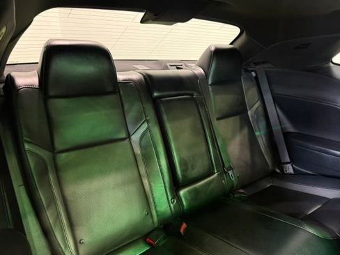 Used 2015 Dodge Challenger R/T Plus image 28