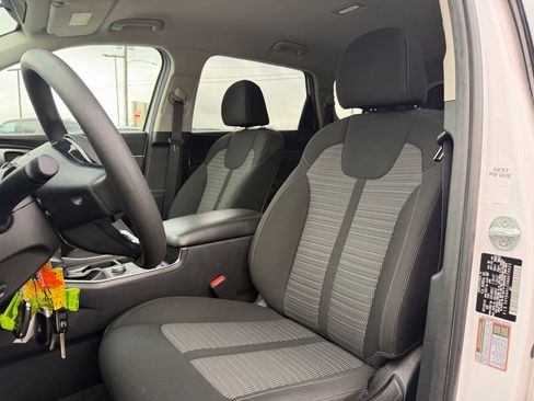 Certified 2022 Kia Sorento LX FWD image 11