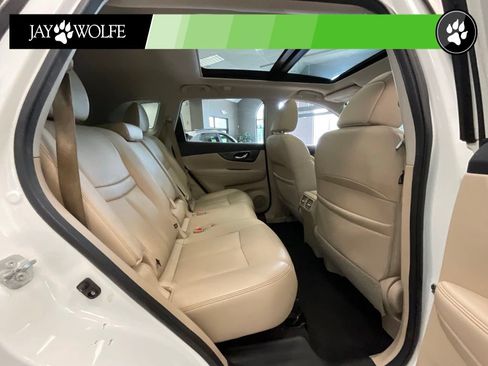 Used 2016 Nissan Rogue SL w/ SL Premium Package AWD/4WD image 19
