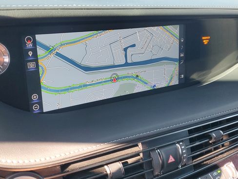 Used 2020 Lexus LS 500 image 27