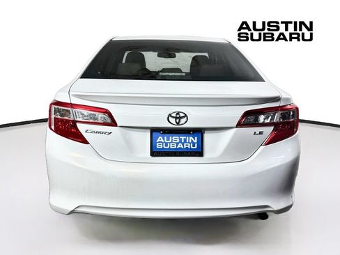 Used 2012 Toyota Camry LE FWD image 6