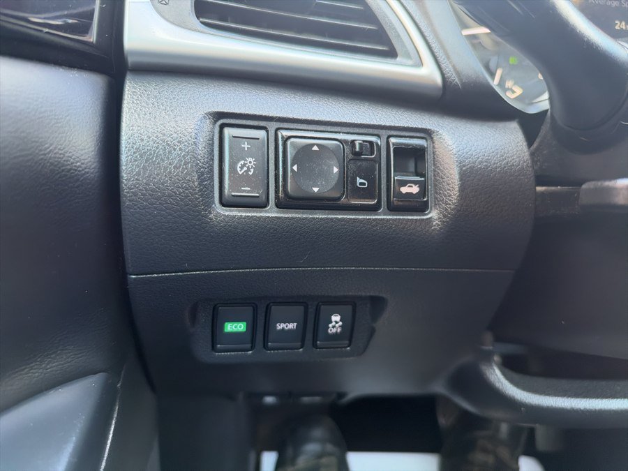 Used 2017 Nissan Sentra SL FWD image 27