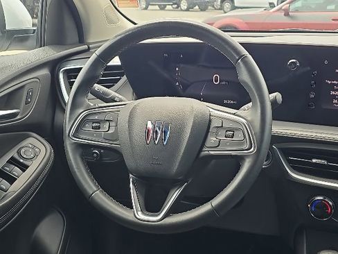 Used 2024 Buick Encore GX Preferred FWD image 32