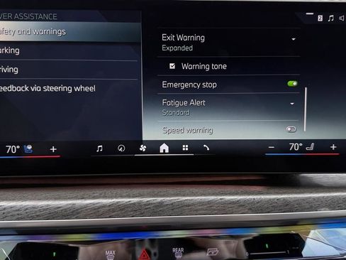 Used 2023 BMW 760i xDrive w/ Executive Package image 68