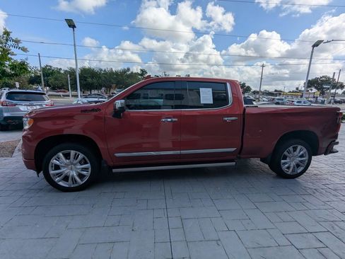 Used 2023 Chevrolet Silverado 1500 High Country w/ Technology Package AWD/4WD image 6