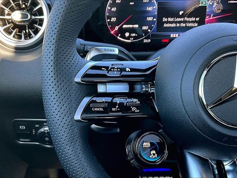 Used 2025 Mercedes-Benz GLB 35 AMG AMG GLB 35 image 24