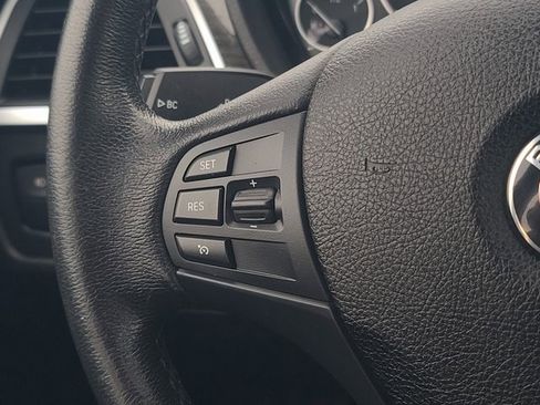 Used 2018 BMW 320i xDrive Sedan image 23