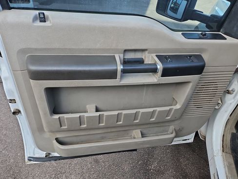 Used 2008 Ford F450 2WD Regular Cab Super Duty image 12