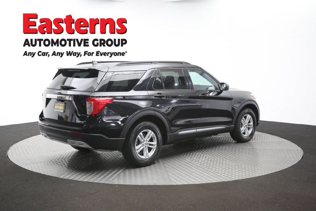 Used 2022 Ford Explorer XLT w/ Equipment Group 202A AWD/4WD image 38