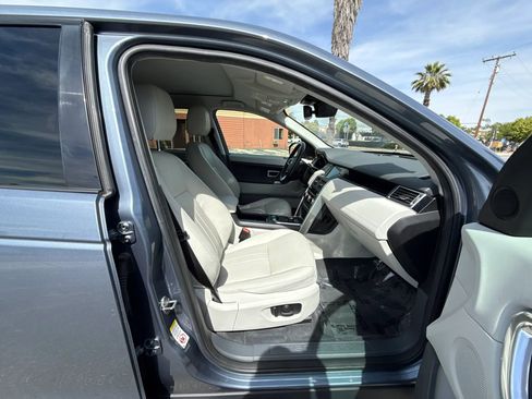 Used 2019 Land Rover Discovery Sport HSE image 20