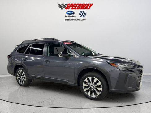 Certified 2024 Subaru Outback Limited AWD/4WD image 3