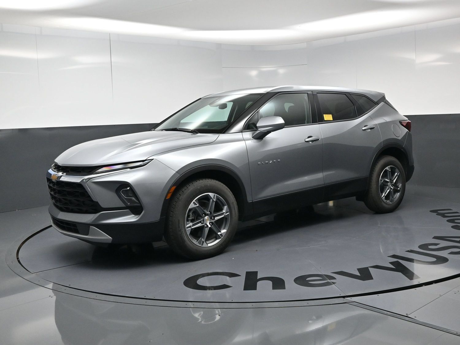 Used 2026 Chevrolet Blazer LT FWD image 11