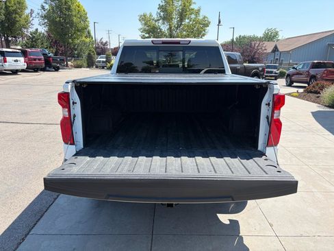 Used 2020 Chevrolet Silverado 1500 RST AWD/4WD image 25