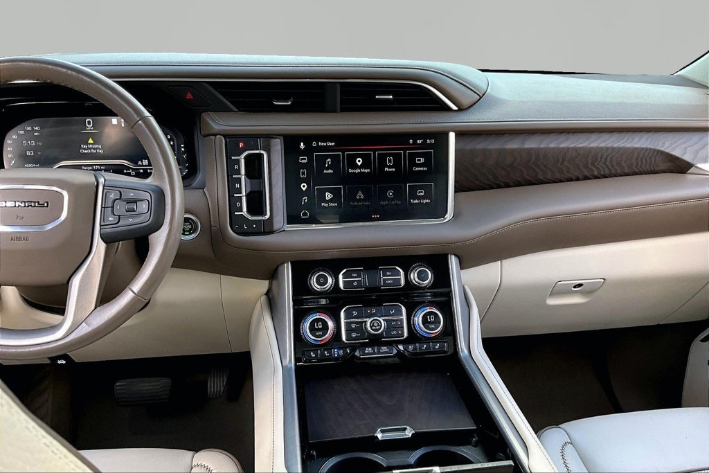 Used 2023 GMC Yukon Denali AWD/4WD image 9
