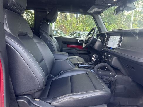 Used 2025 Ford Bronco Badlands AWD/4WD image 44
