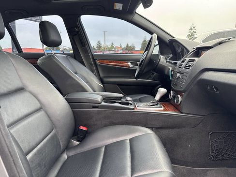 Used 2011 Mercedes-Benz C 300 Sedan image 20