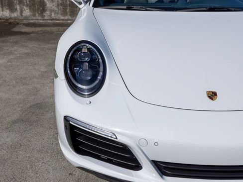 Used 2017 Porsche 911 Carrera 4S AWD/4WD image 14