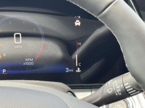 New 2026 Chevrolet Trax LT w/ Sunroof Package FWD image 20