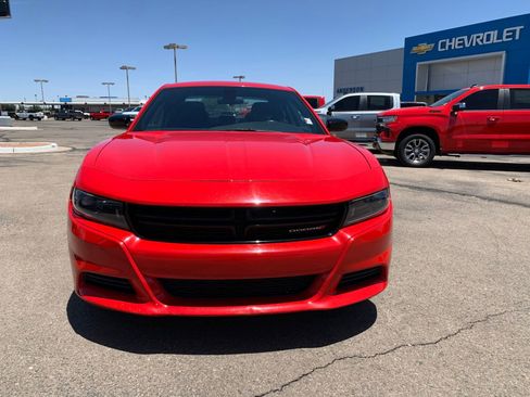 Used 2023 Dodge Charger SXT RWD image 2