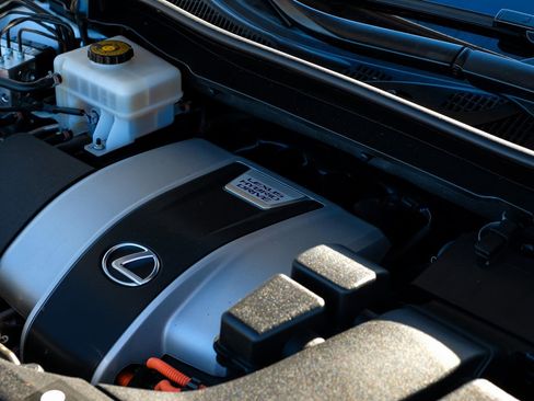 Used 2022 Lexus RX 450h F Sport w/ Accessory Package image 57