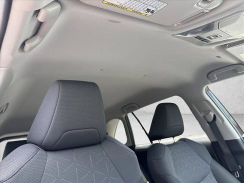 Certified 2025 Toyota RAV4 XLE FWD image 25