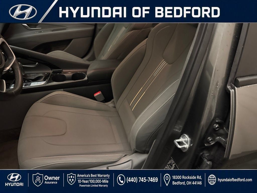 Used 2024 Hyundai Elantra Limited FWD image 13