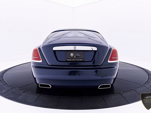 Used 2017 Rolls-Royce Wraith RWD image 16