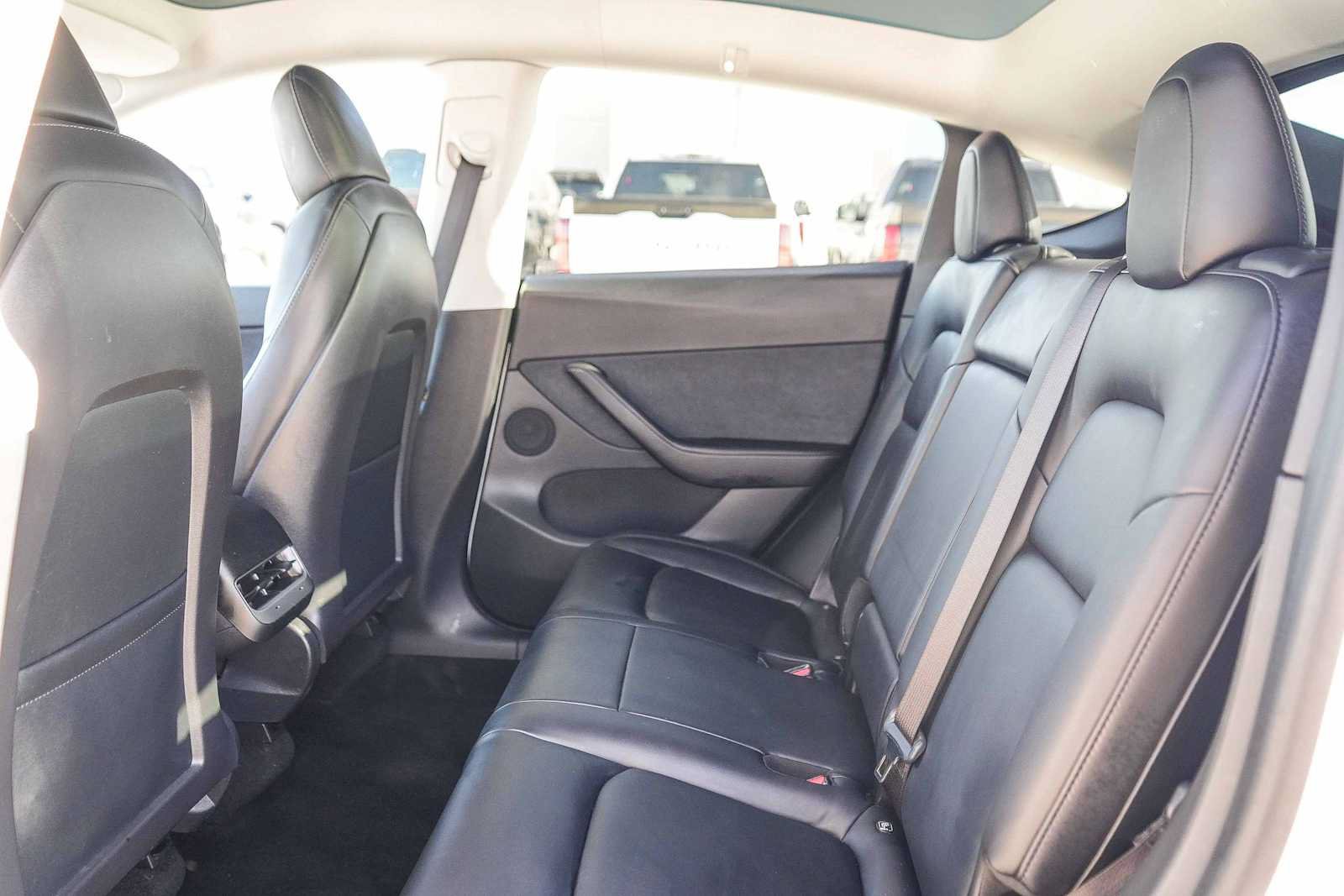 Used 2020 Tesla Model Y Long Range AWD/4WD image 18