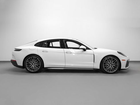 New 2026 Porsche Panamera 4 image 13