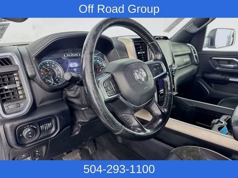 Used 2019 RAM 1500 Laramie w/ Sport Appearance Package AWD/4WD image 10