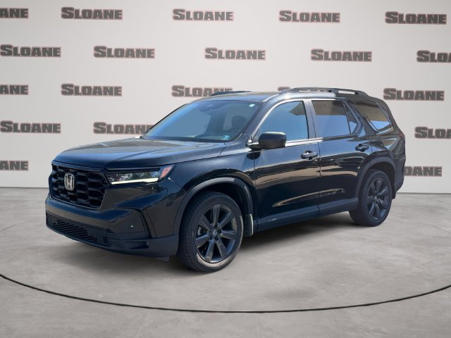 Used 2025 Honda Pilot Sport image 1