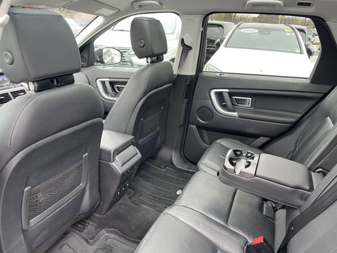 Used 2019 Land Rover Discovery Sport HSE image 30