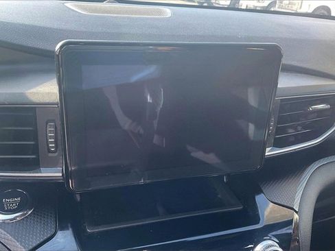 Certified 2022 Ford Explorer ST-Line w/ Class IV Trailer Tow Package image 21