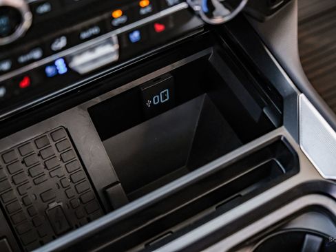 Used 2026 Ford F450 Platinum w/ FX4 Off-Road Package image 69