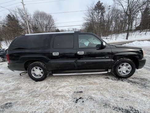 Used 2004 Cadillac Escalade ESV Platinum image 8